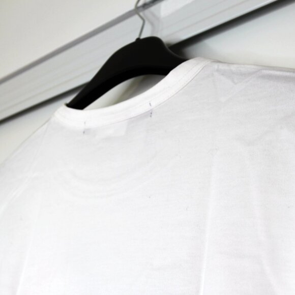 BNWT AW18 JUNYA WATANABE BLACK AND RED PRINT TSHIRT S - Picture 5 of 15